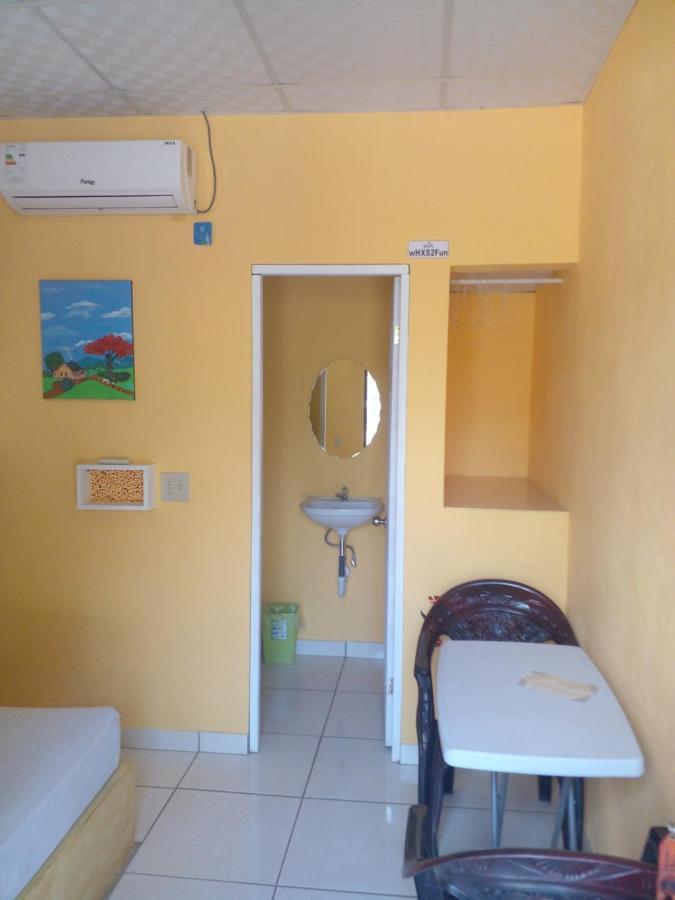 Cabanas Martina Surf Playa Guanico Pedregal ภายนอก รูปภาพ