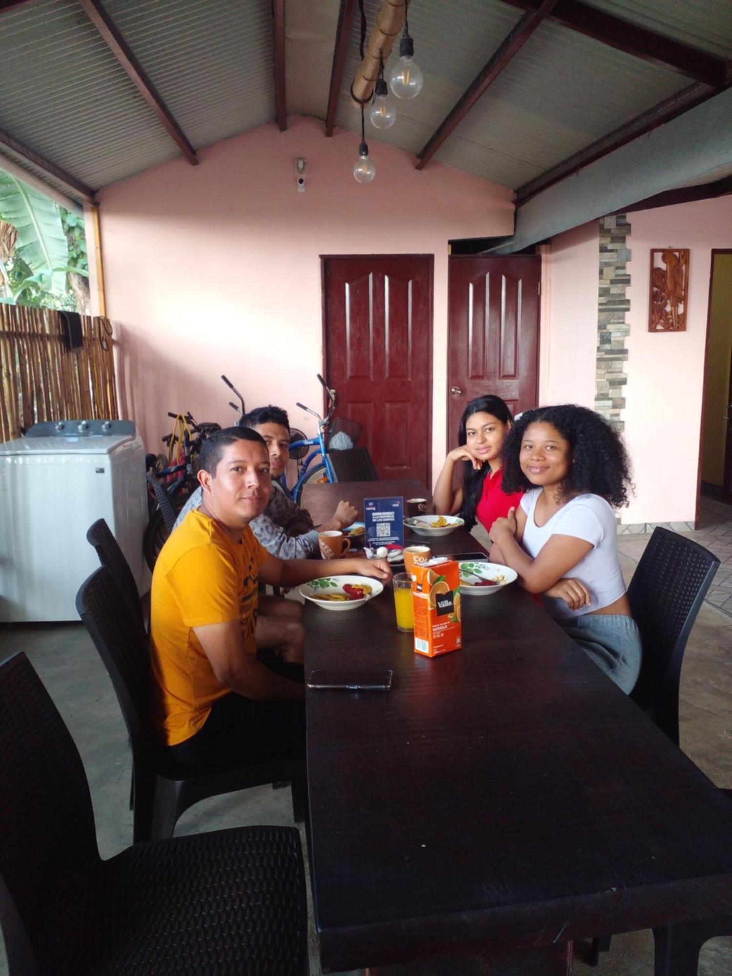Cabanas Martina Surf Playa Guanico Pedregal ภายนอก รูปภาพ